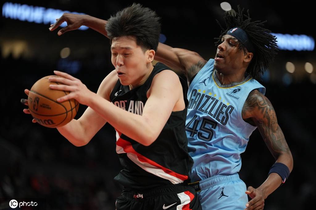 0出手！杨翰森再战灰熊遭3分半魔咒 1篮板1失误3犯规